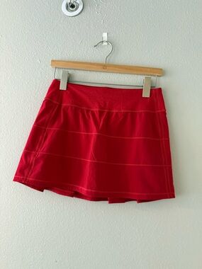 LULULEMON Red Athletic Tennis Skirt - Size 4 Tall - RARE